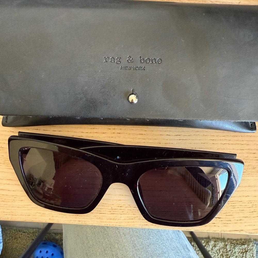 Rag & Bone Black Cat-Eye Sunglasses